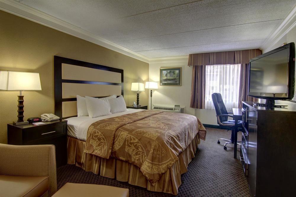 Best Western Riverside Inn Macon Eksteriør billede
