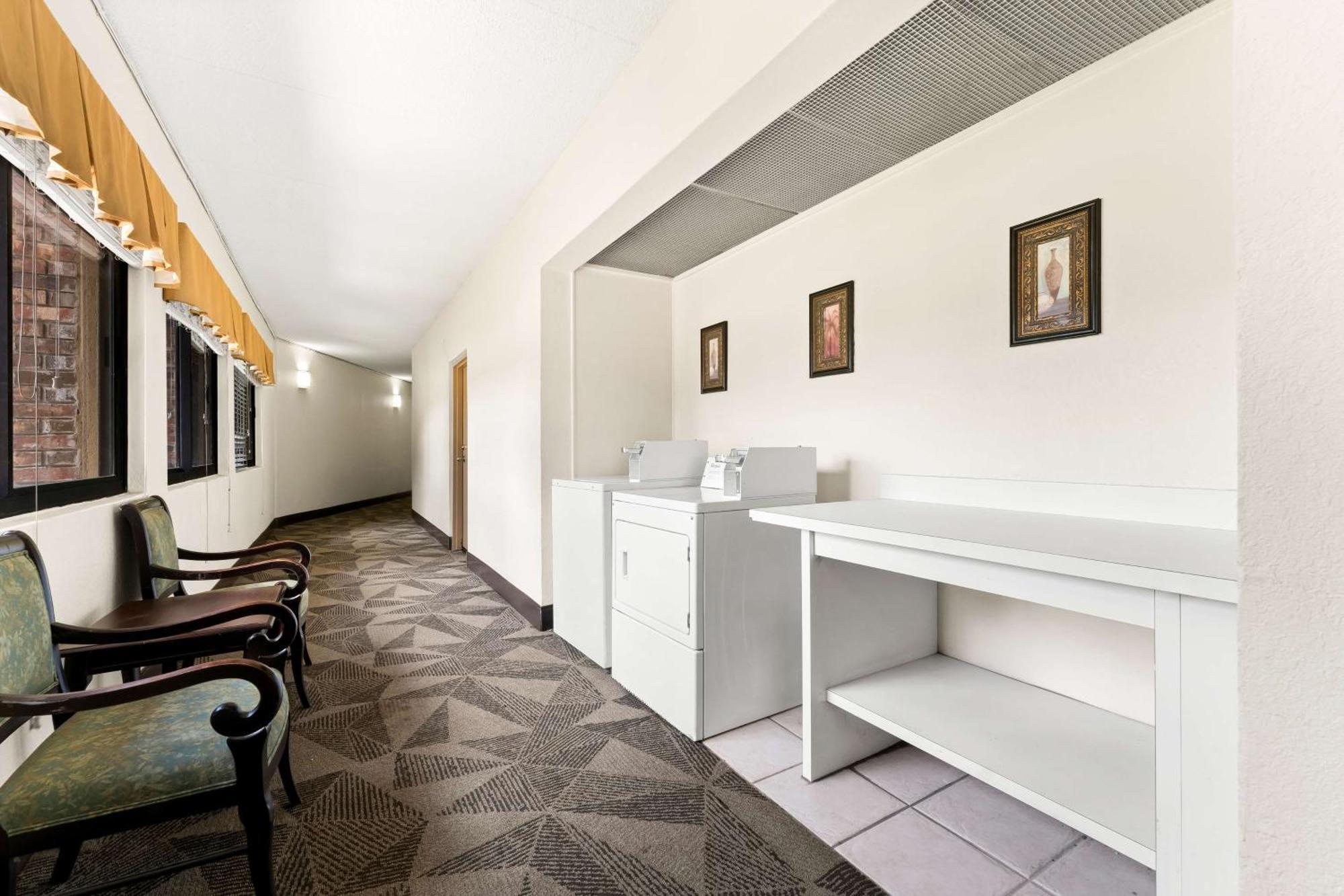 Best Western Riverside Inn Macon Eksteriør billede